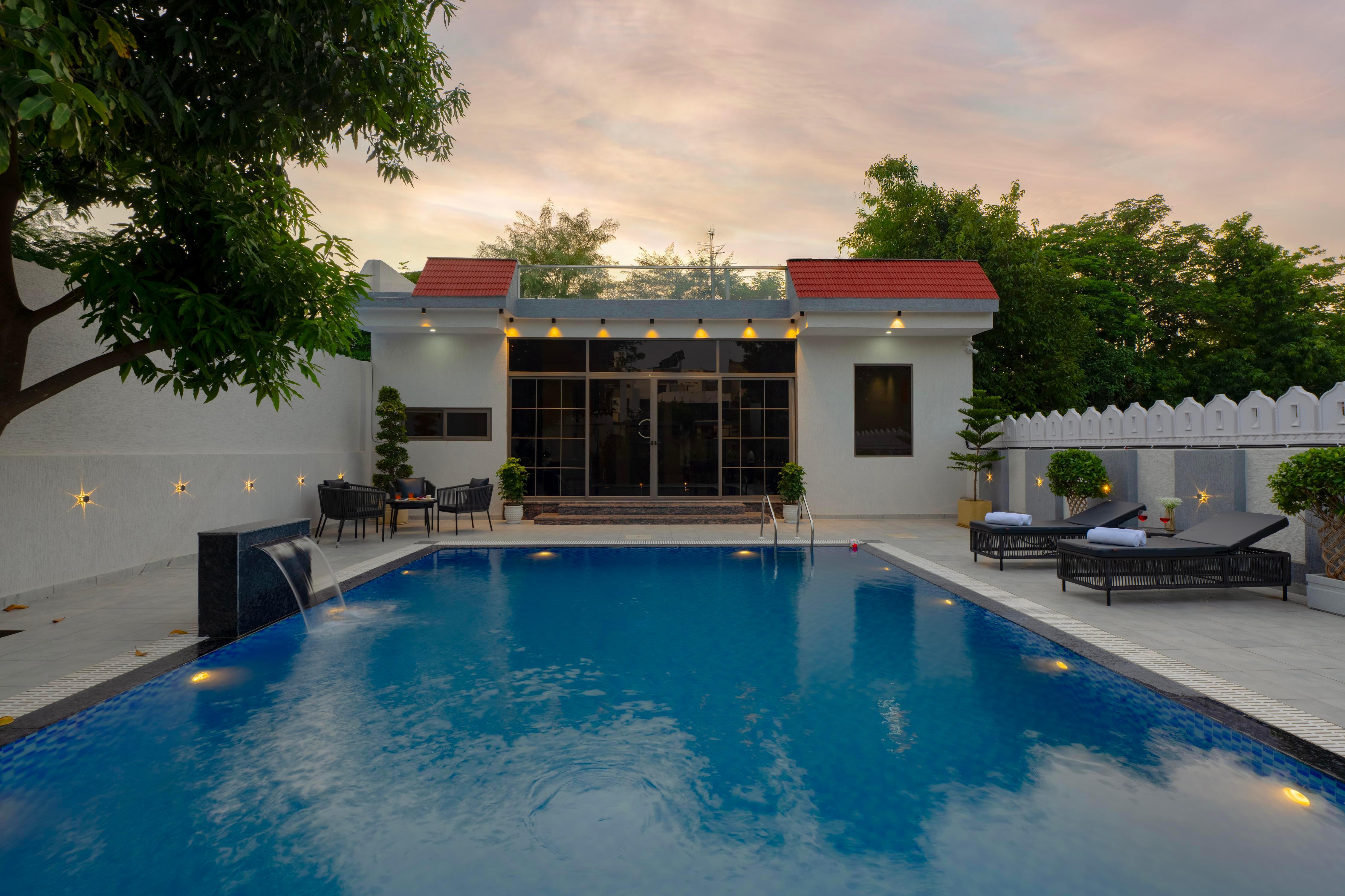 ELIVAAS Signature Cabana 3 BHK Villa With Pvt Pool - Tap to explore photos