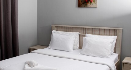 PARIS FURNISHED APARTMENTS L.L.C Room Type - 1BHK family suite