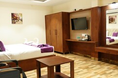 HOTEL RATNA GRAND
