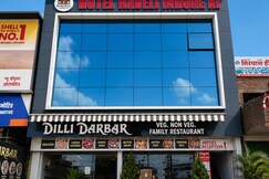 Rooms of Hotel haveli Indore ki by Loto