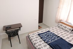Splendid Rooms Near Airport by Ani living Spaces