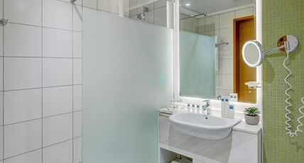 TRYP by Wyndham Abu Dhabi City Centre Room Type - Deluxe Twin Sea View