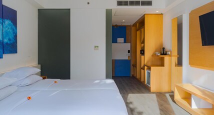 Kuta Beach Club Hotel Room Type - Premium Deluxe Double Kuta Beach Club Hotel Room Type - Premium Deluxe Double