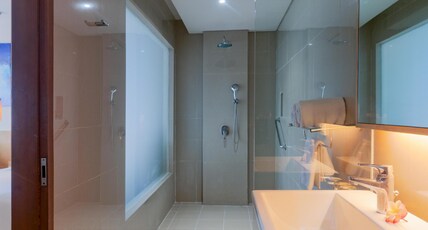 Kuta Beach Club Hotel Room Type - Grand Deluxe Twin Kuta Beach Club Hotel Room Type - Grand Deluxe Twin