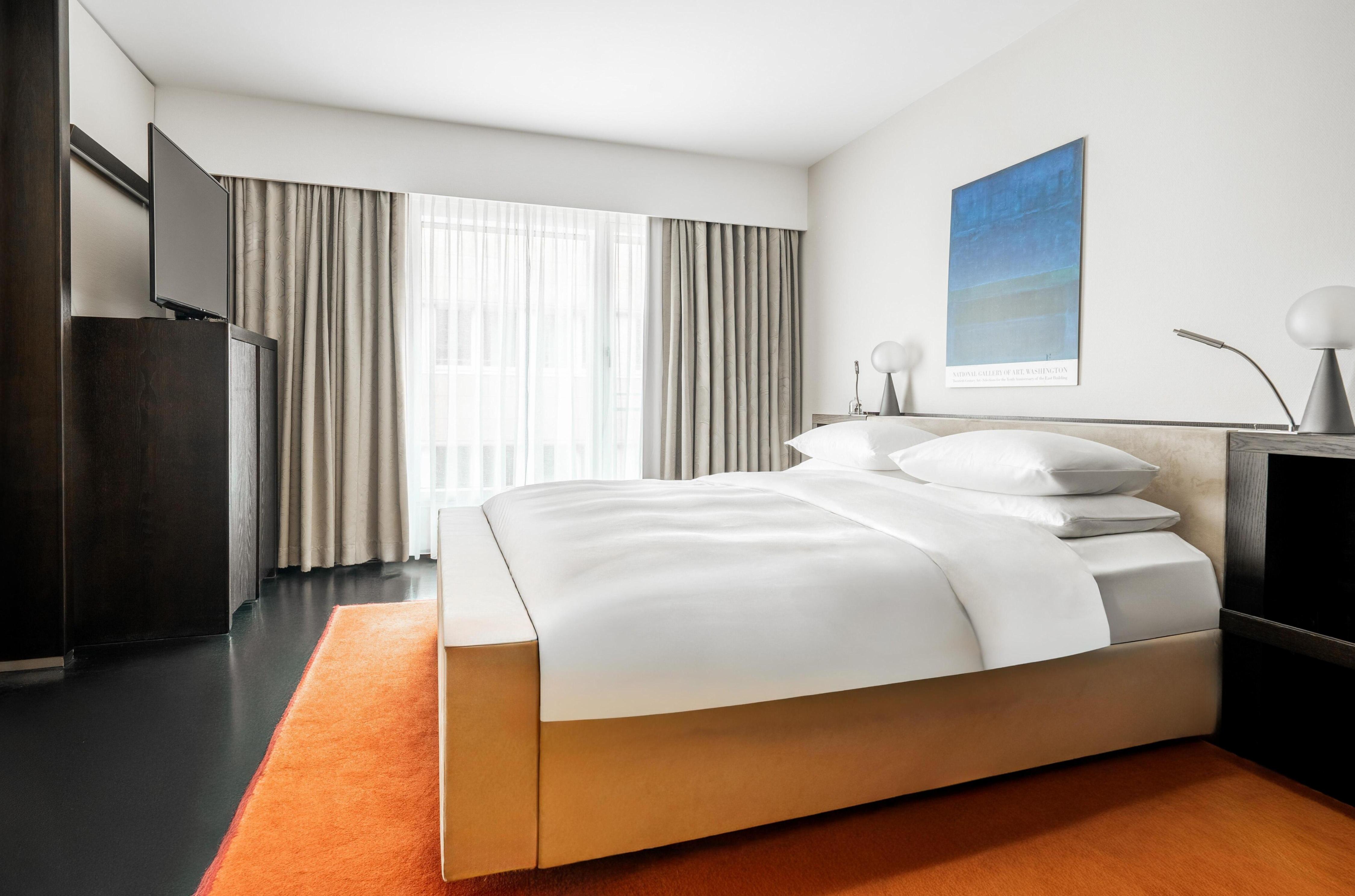 Grand Hyatt Berlin - Tap to explore photos