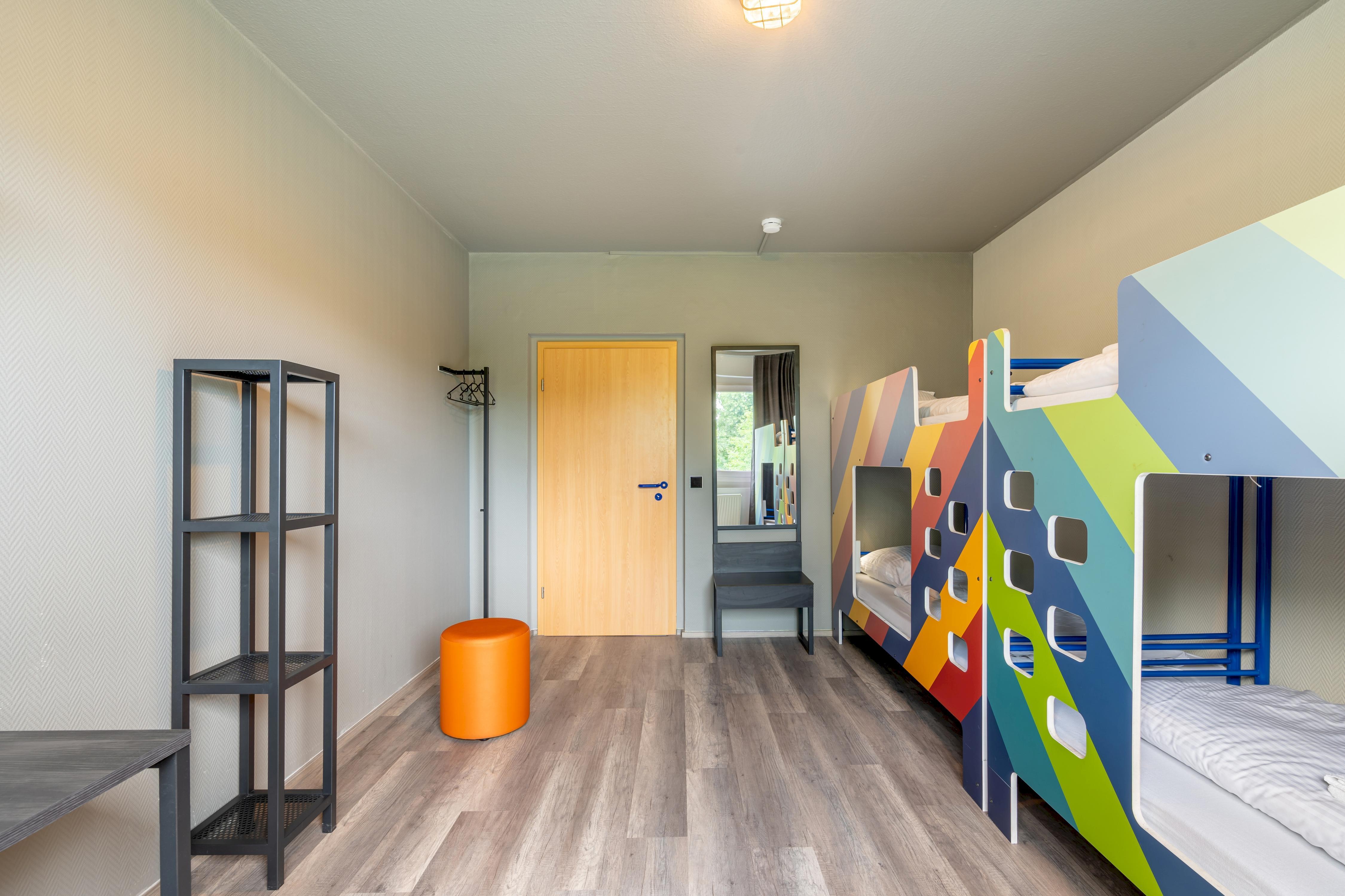 a&o Berlin Kolumbus Room Type - Six-Bed Room