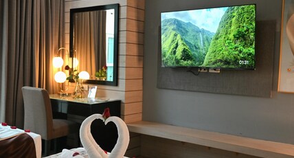 Boss Suites Nana Hotel Room Type - Triple Room