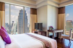 Column Bangkok Hotel