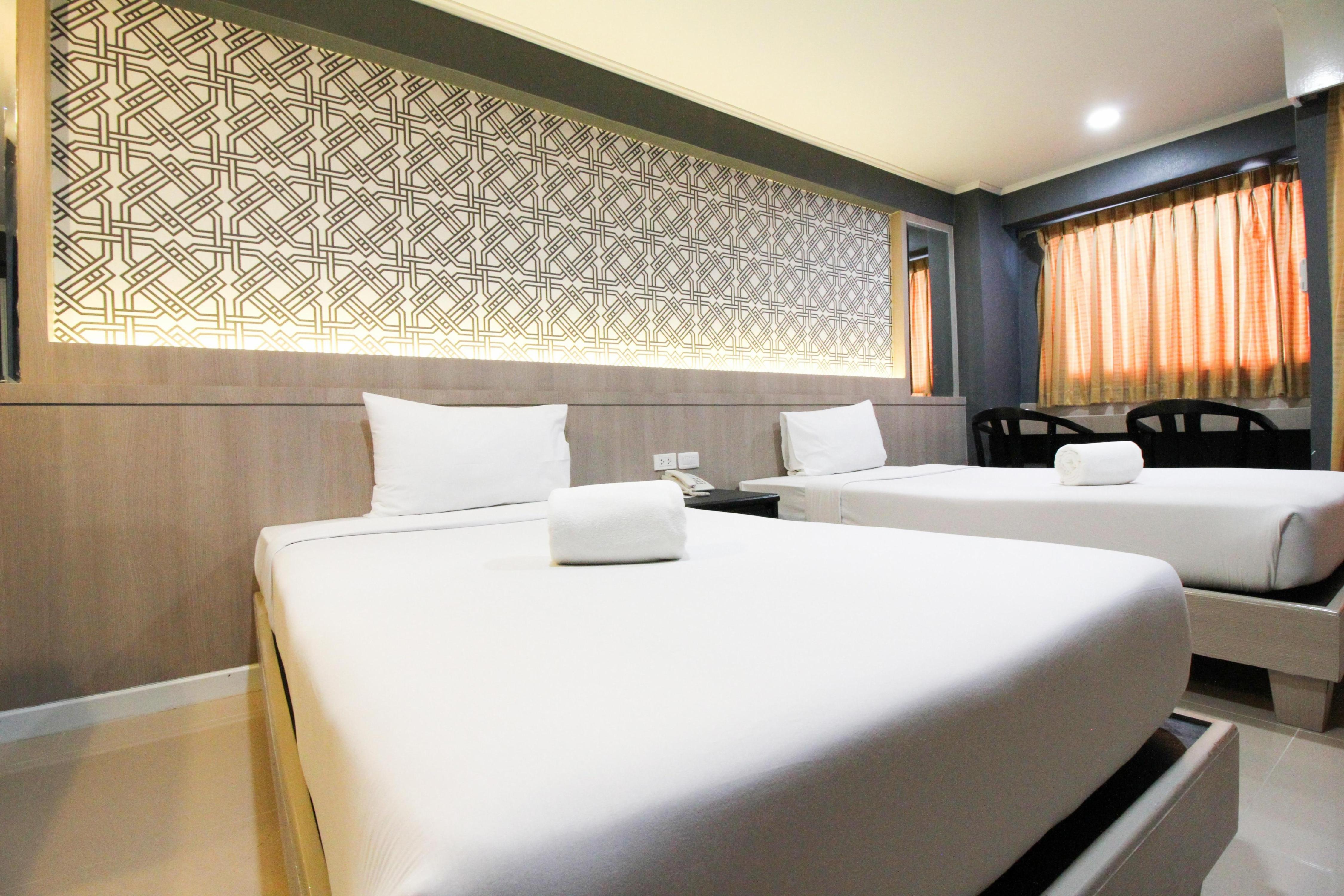 Convenient Park Bangkok Hotel Room Type - Superior Room