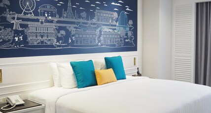Centre Point Plus Hotel Silom Room Type - Deluxe  Room
