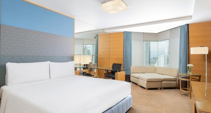 Holiday Inn Bangkok Silom Room Type - 1 King Premium City View Lounge Access NonSmoking Holiday Inn Bangkok Silom Room Type - 1 King Premium City View Lounge Access NonSmoking