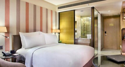 DoubleTree by Hilton Sukhumvit Bangkok Room Type - Guest King Room