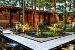 Pullman Bangkok King Power Hotel