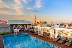 Nouvo City Hotel