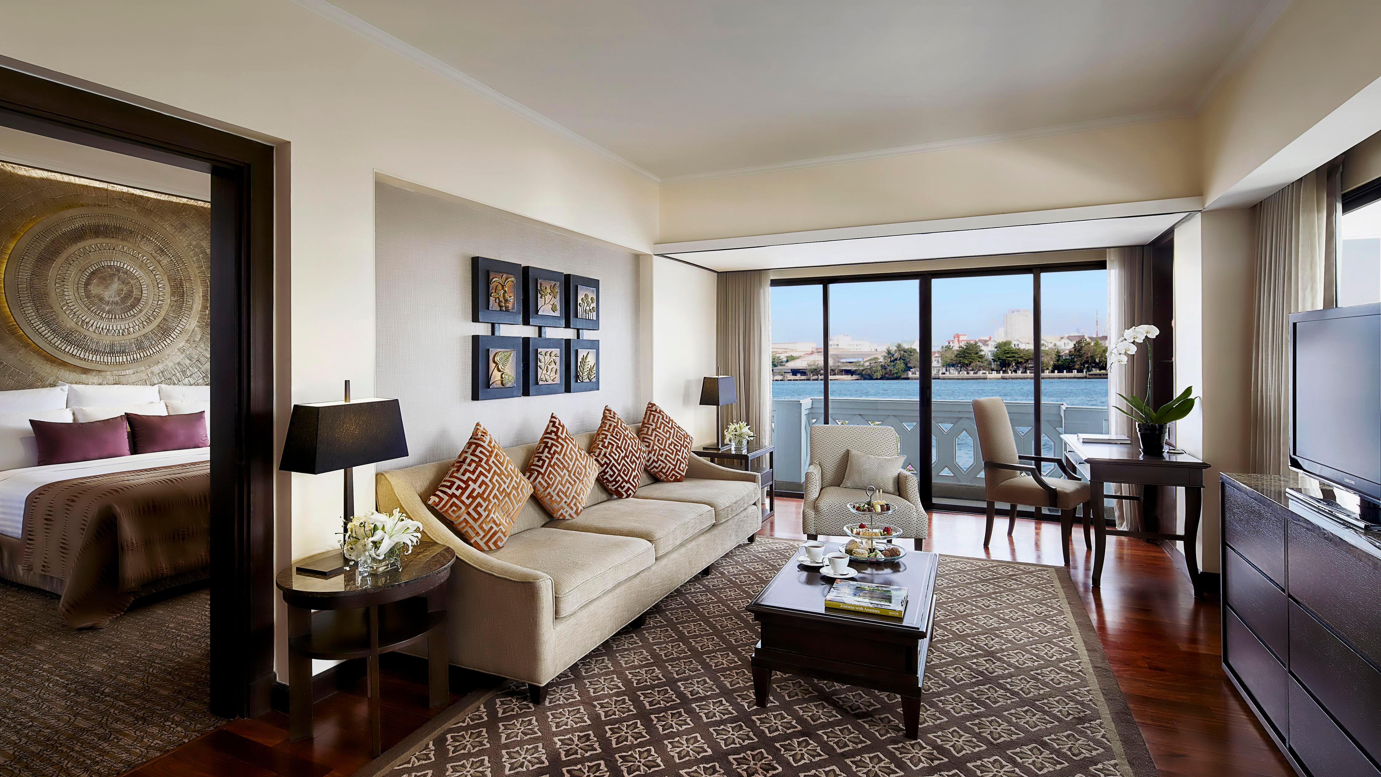 Anantara Riverside Bangkok Resort - Tap to explore photos