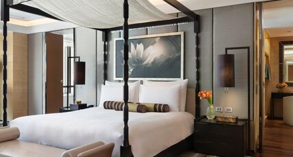 Siam Kempinski Hotel Bangkok Room Type - Royal Suite Siam Kempinski Hotel Bangkok Room Type - Royal Suite