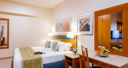 Golden Sands Hotel Apartments Bur Dubai Room Type - Premier Studio King with Balcony and Kitchen Golden Sands Hotel Apartments Bur Dubai Room Type - Premier Studio King with Balcony and Kitchen
