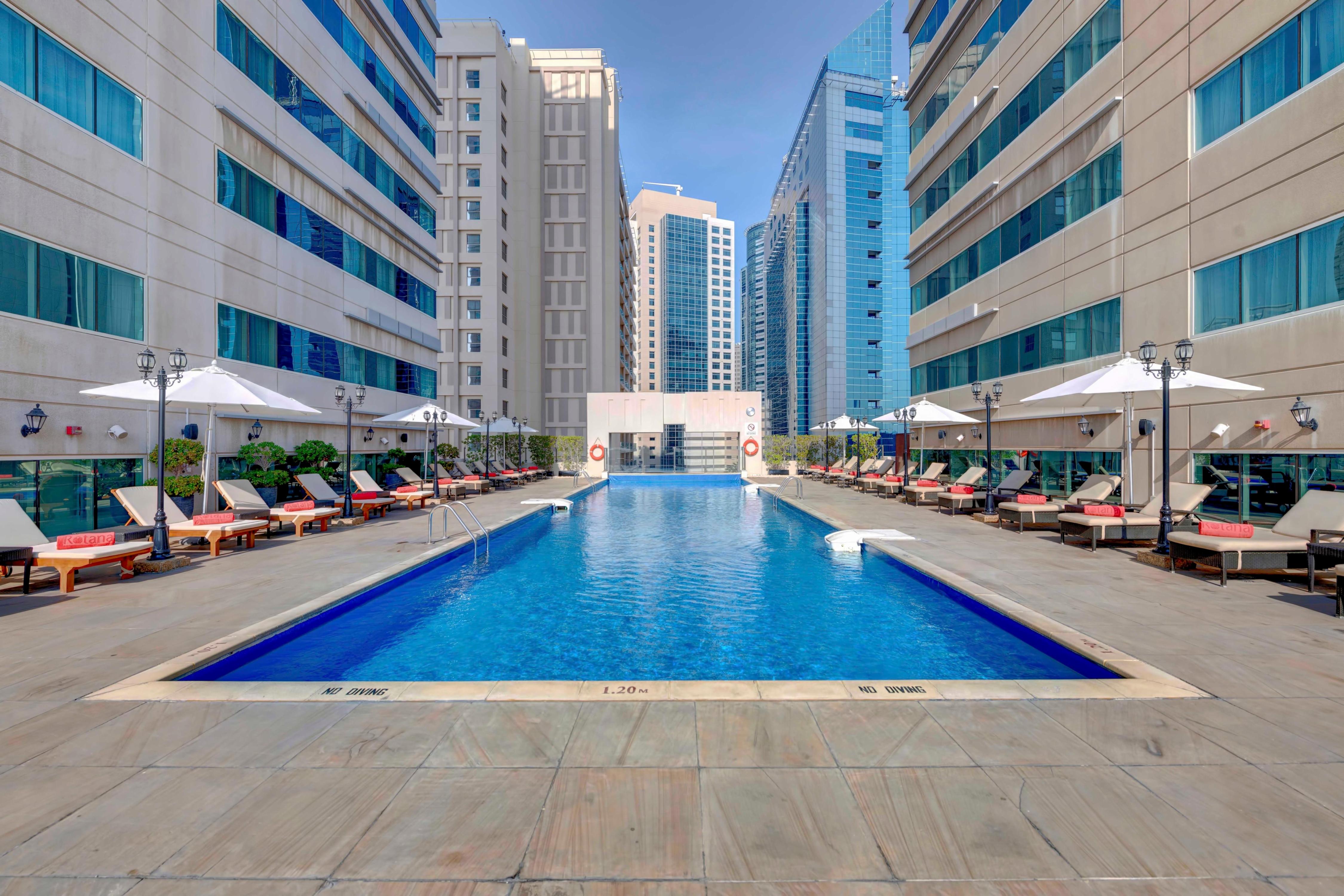 Radisson Blu Hotel, Dubai Barsha Heights - Tap to explore photos