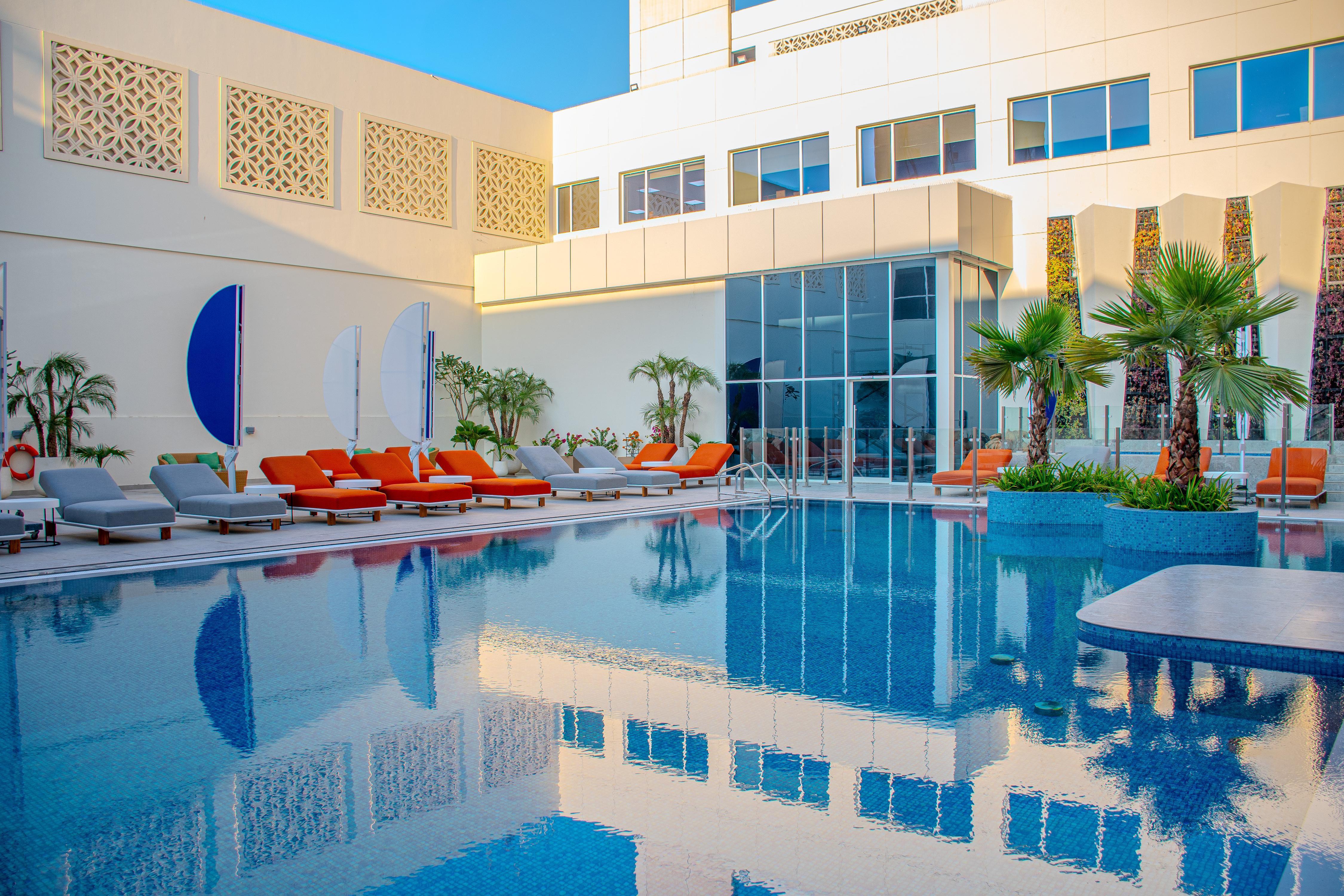 Novotel World Trade Centre Dubai - Tap to explore photos
