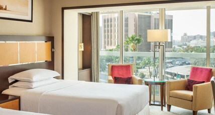 Sheraton Dubai Creek Hotel & Towers Room Type - Deluxe Room, Guest room, 2 Twin/Single Bed(s), City view Sheraton Dubai Creek Hotel & Towers Room Type - Deluxe Room, Guest room, 2 Twin/Single Bed(s), City view
