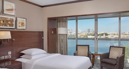 Sheraton Dubai Creek Hotel & Towers Room Type - Deluxe Room, Guest room, 2 Twin/Single Bed(s), Creek view Sheraton Dubai Creek Hotel & Towers Room Type - Deluxe Room, Guest room, 2 Twin/Single Bed(s), Creek view