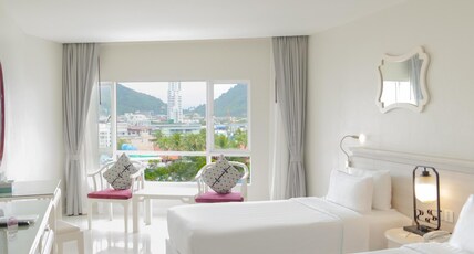 ANDAMAN EMBRACE PATONG Room Type - Andaman Deluxe Twin (Andaman Wing)