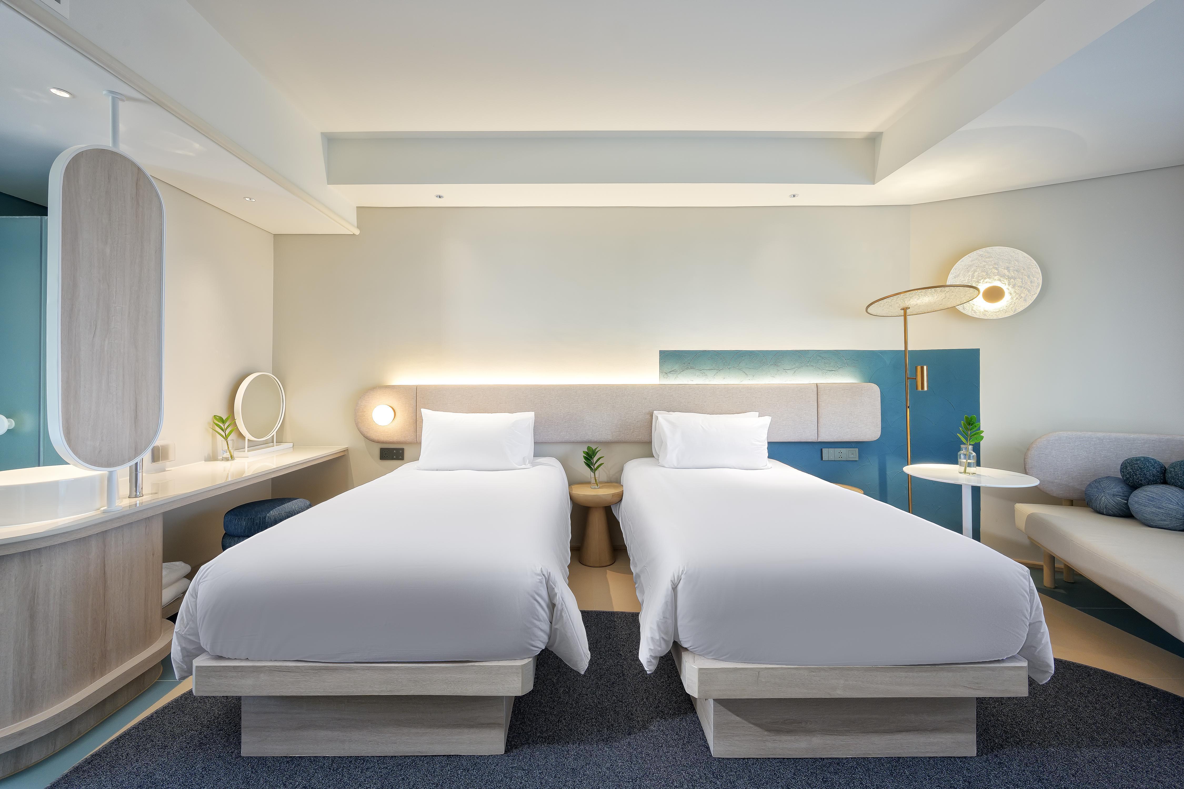 Centara Karon Resort Phuket - Tap to explore photos