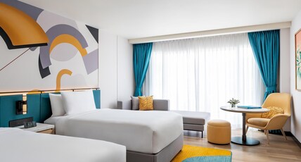 M Social Hotel Phuket Room Type - Stylish Twin  (Sunkissed)
