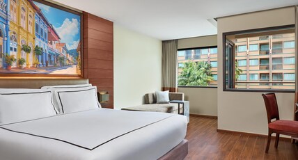 Novotel Phuket Vintage Park Room Type - Deluxe room, 1 King Size Bed
