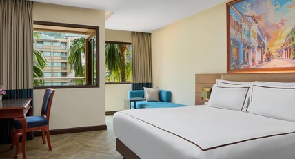 Novotel Phuket Vintage Park Room Type - Superior room, 1 King Size Bed
