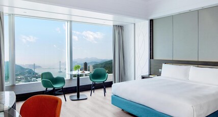 Nina Hotel Tsuen Wan West Room Type - Tower 2 Premier Harbour View King Room Nina Hotel Tsuen Wan West Room Type - Tower 2 Premier Harbour View King Room