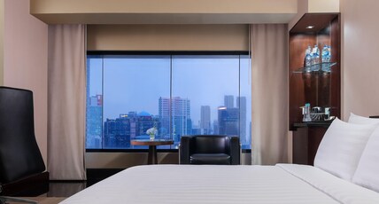 Manhattan Hotel Jakarta Room Type - Executive King Room