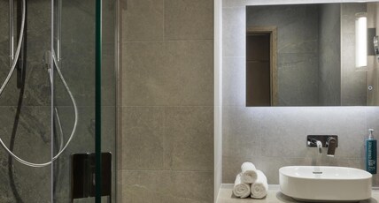 DoubleTree by Hilton London West End Room Type - PREMIUM 2 DOUBLE BEDS