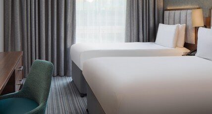 DoubleTree by Hilton Hotel London - Chelsea Room Type - Double Single Bed Guest Room