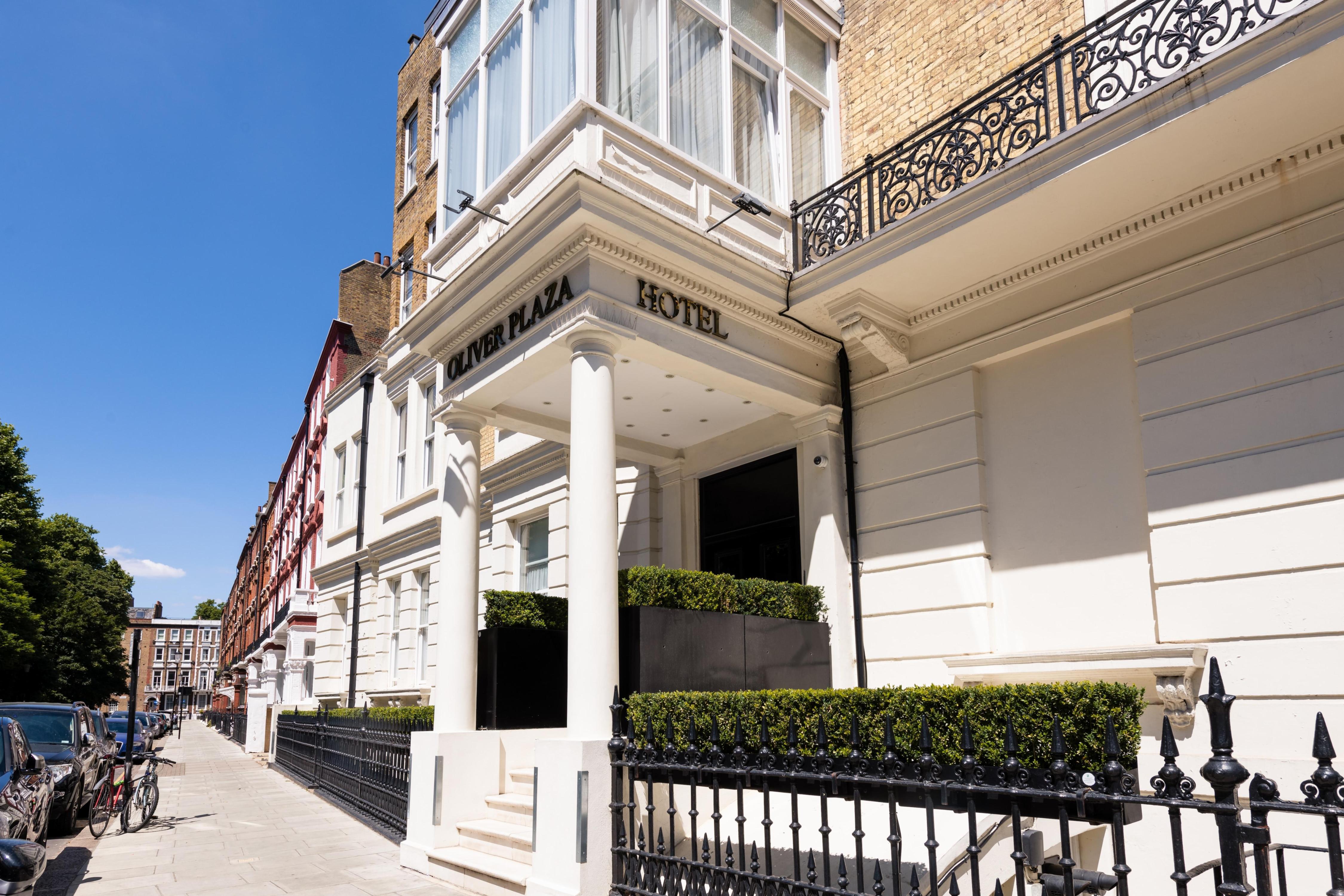 The Oliver Plaza Hotel