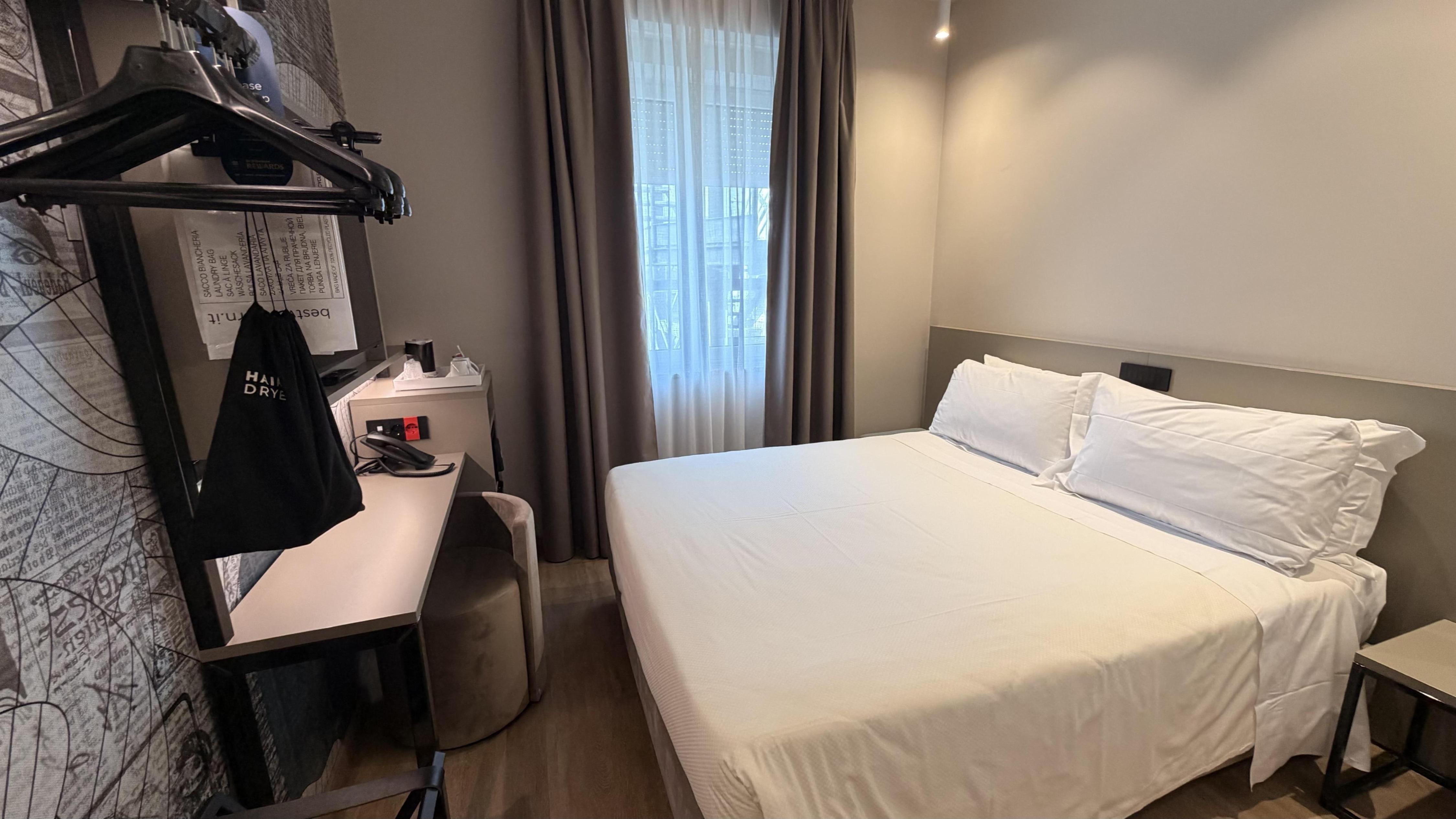 Hotel Astoria, Sure Hotel Collection by Best Western - Tap to explore photos