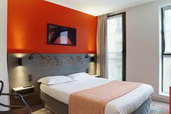 Hotel Eiffel Capitol Paris