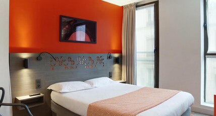Hotel Eiffel Capitol Paris Room Type - Double or twin superior room