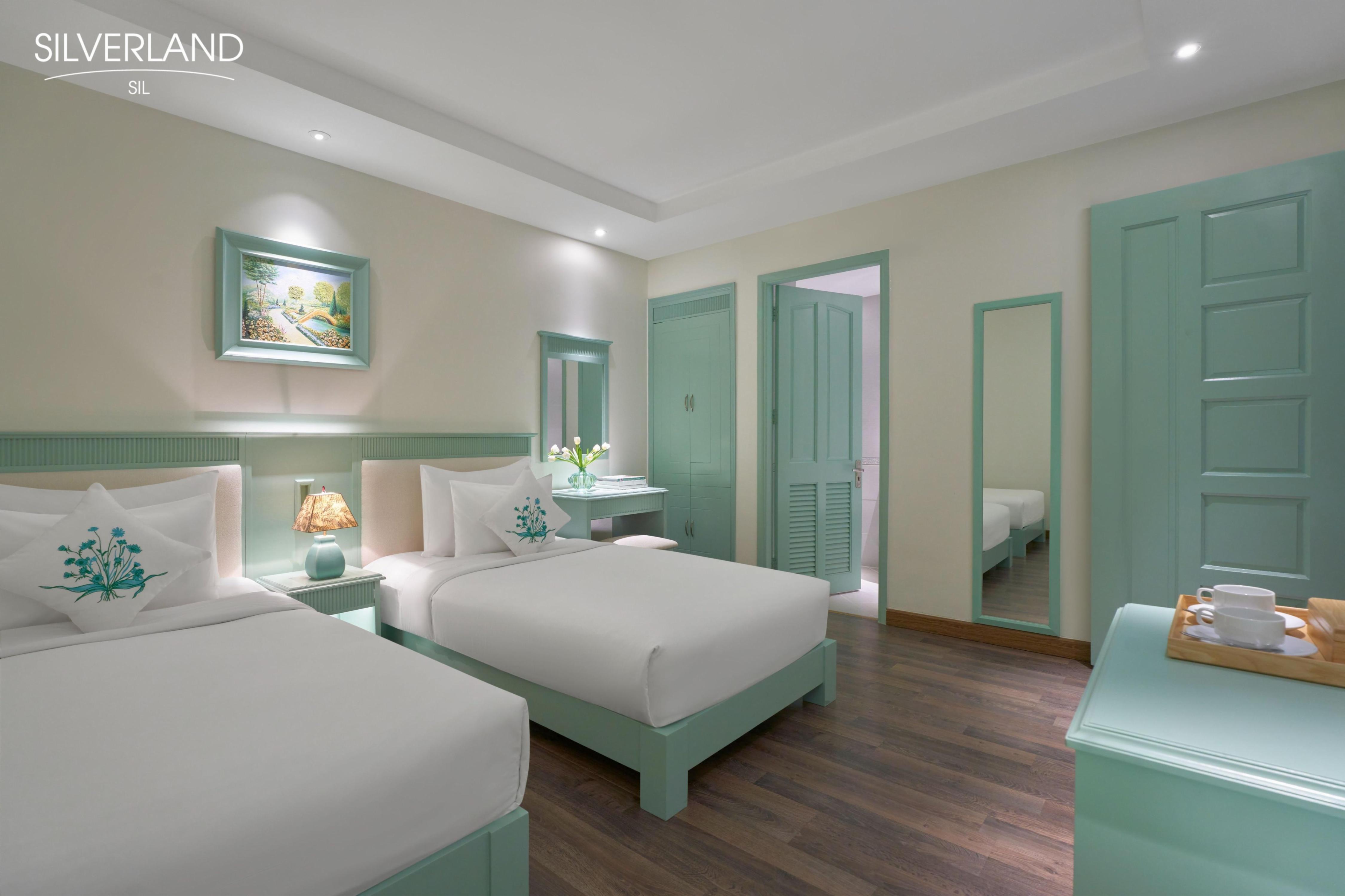 Silverland Sil Hotel Room Type - Deluxe Double or Twin (No Window)