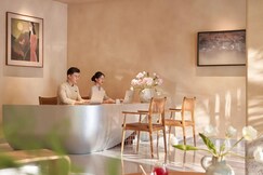 Silverland Sil Hotel