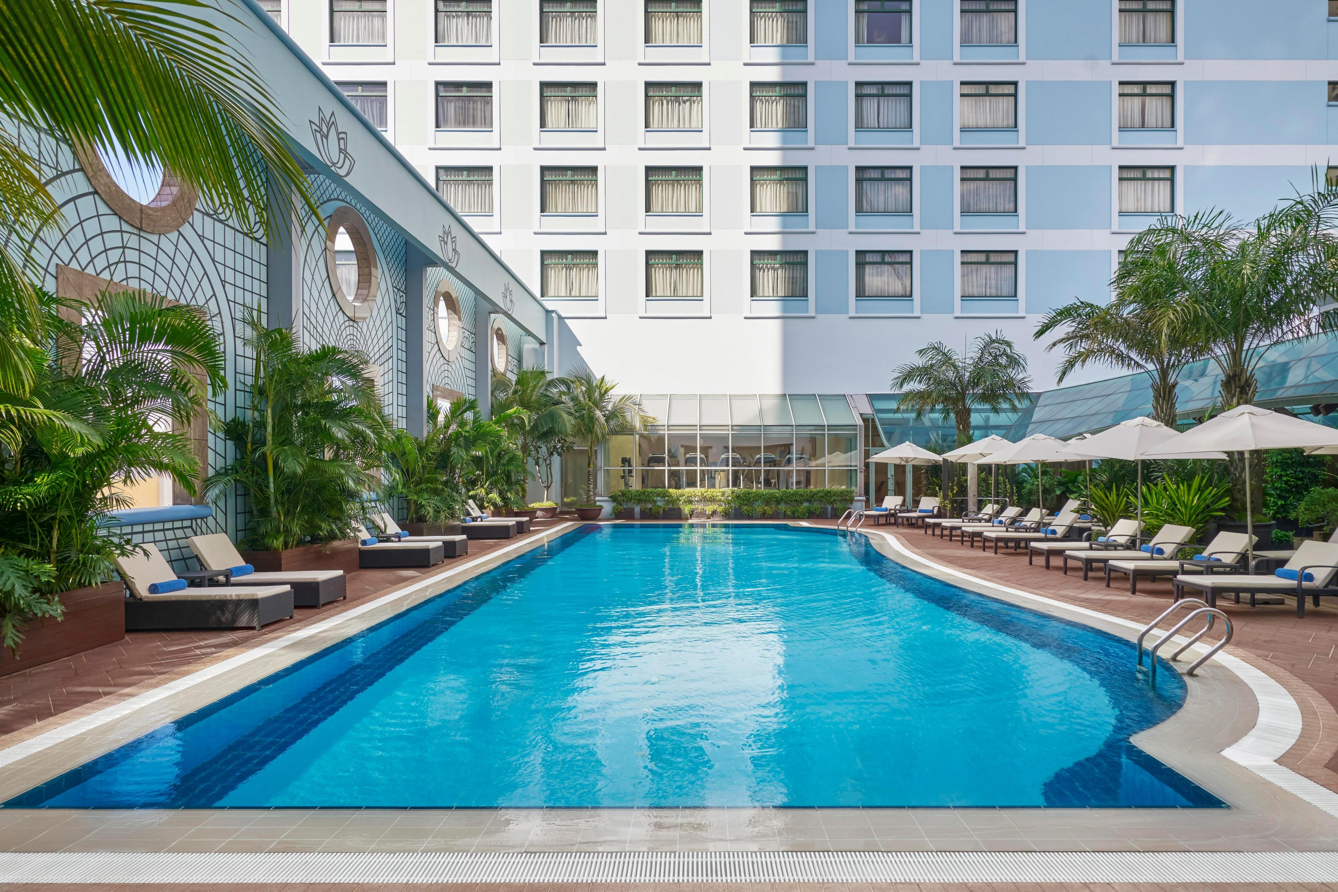 Sheraton Saigon Grand Opera Hotel - Tap to explore photos