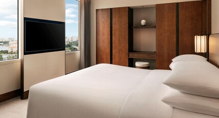 Conrad Singapore Marina Bay Room Type - CENTENNIAL KING SUITE