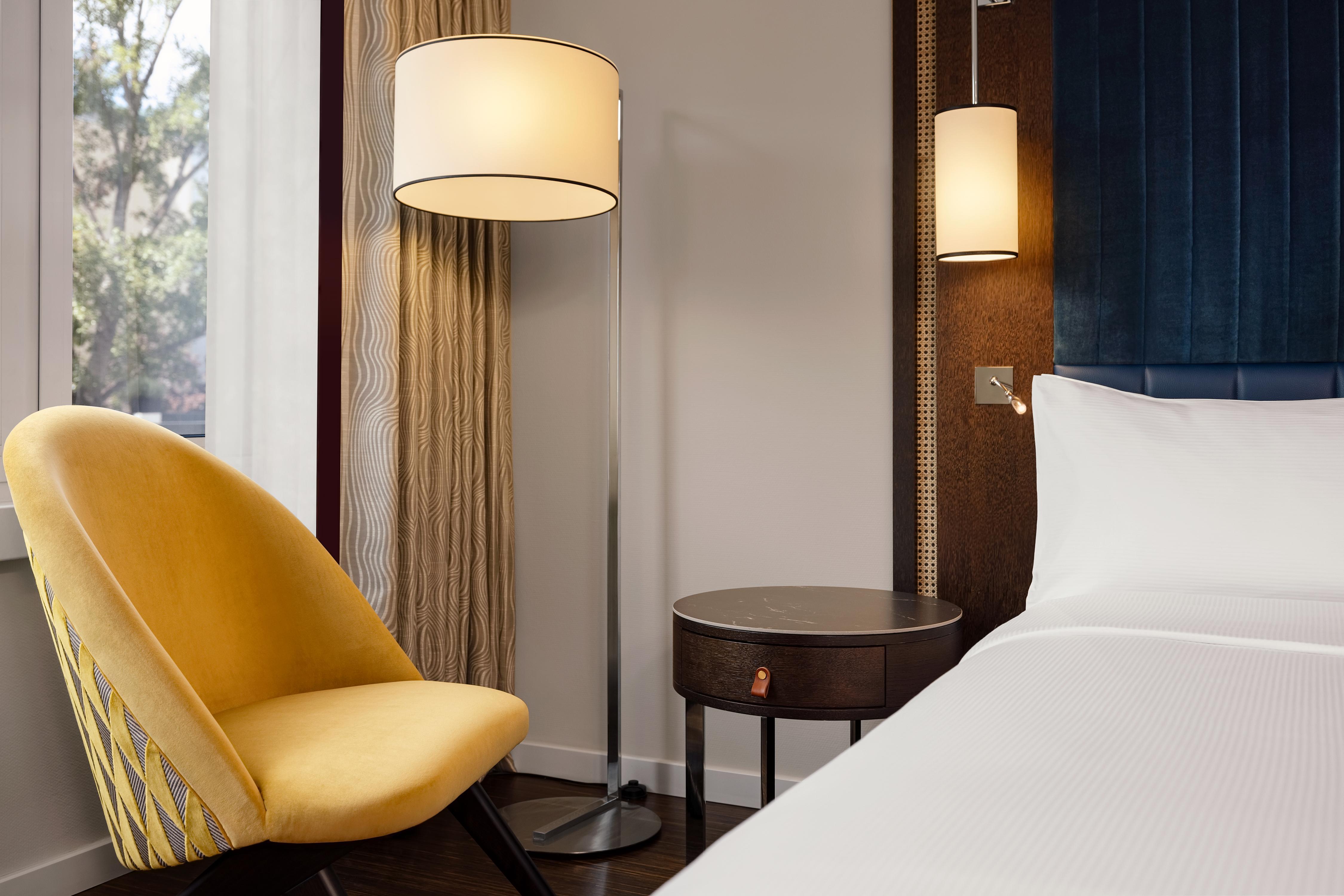 Hilton Vienna Danube Waterfront - Tap to explore photos