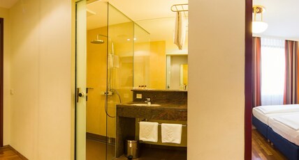 Austria Classic Hotel Wien Room Type - Quadruple Room Premium Austria Classic Hotel Wien Room Type - Quadruple Room Premium