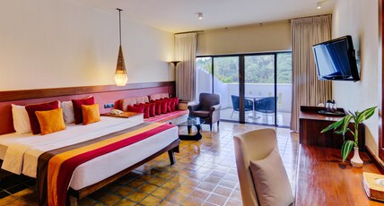 Cinnamon Citadel Kandy Room Type - Deluxe King River View - 10% off on F&B, boat rides & Archery, Early Check In & Late Check Out on Av