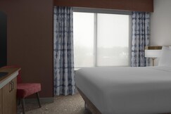 Hilton Garden Inn Westbury