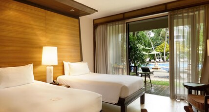 SIAM BAYSHORE RESORT PATTAYA Room Type - Tropical Deluxe Poolside Twin Bed