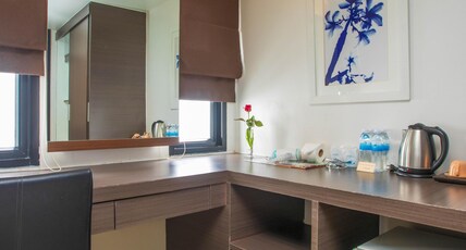 Flipper House Hotel Pattaya Room Type - Deluxe Double Room (1 bed) Flipper House Hotel Pattaya Room Type - Deluxe Double Room (1 bed)