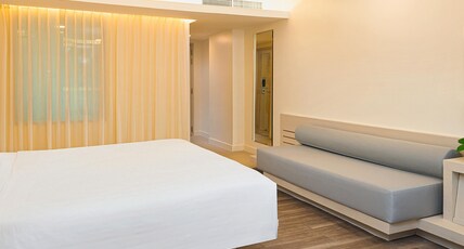 Pullman Pattaya Hotel G Room Type - PREMIUM ROOM, 1 King Size Bed