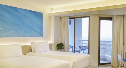 Pullman Pattaya Hotel G Room Type - Two-bed Room Suite, 1 King Size and 2 Single Size beds